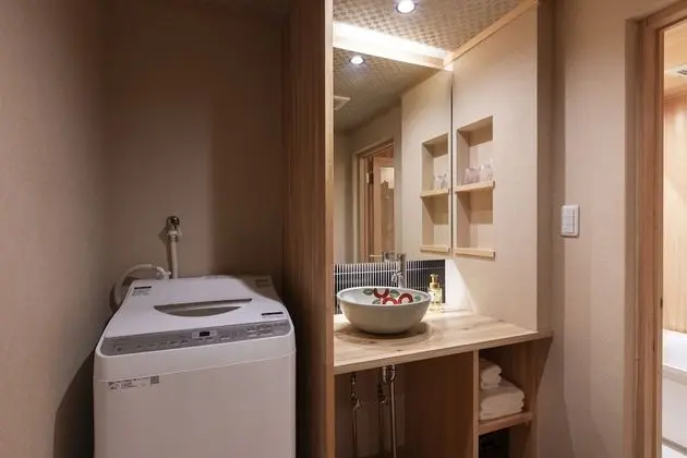 Traditional Ev (Japanese Style Town House)