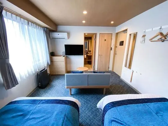 İki Ayrı Yataklı Oda, Sigara İçilmez