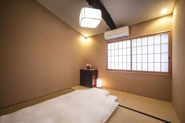 Traditional Ev (Japanese Style)