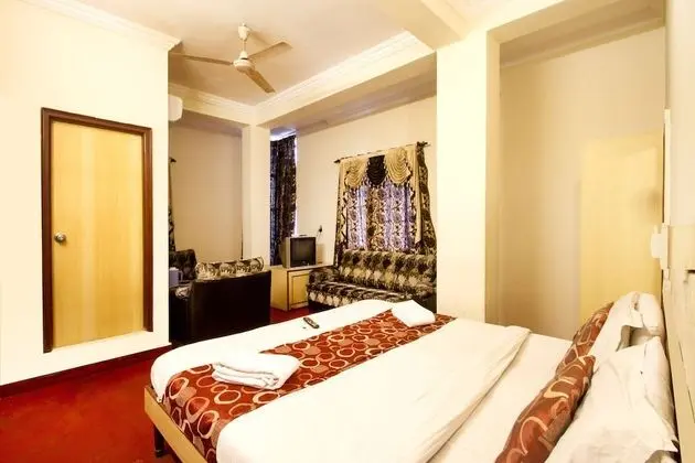 Deluxe Tek Büyük Yataklı Oda, Sigara İçilebilir, Şehir Manzaralı