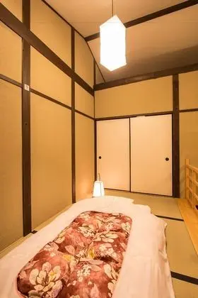 Traditional Ev (Japanese Style)