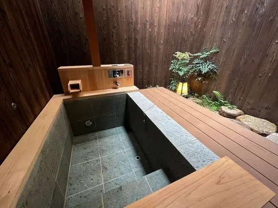 Traditional Ev (Japanese Style)