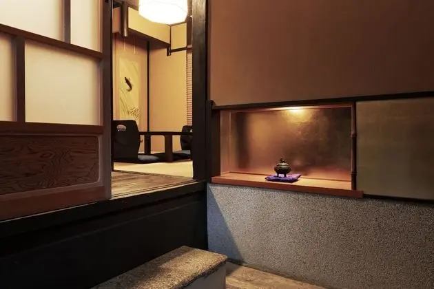 Traditional Ev (Japanese Style)