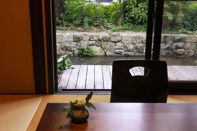 Traditional Ev (Japanese Style)