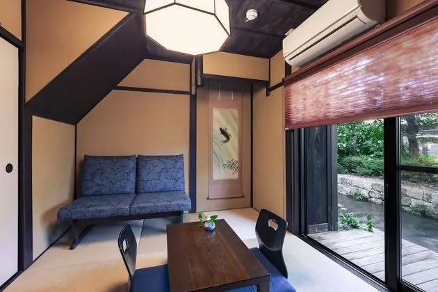 Traditional Ev (Japanese Style)