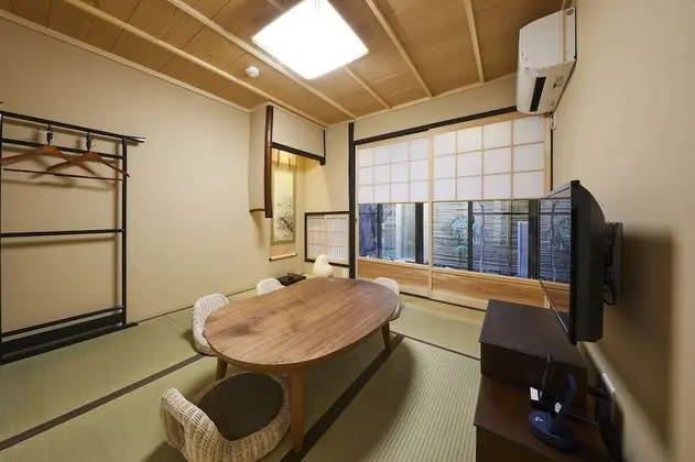 Ev (Private Vacation Home, For 7 People)