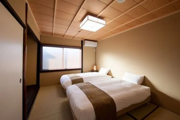 Ev (Japanese Town Style)