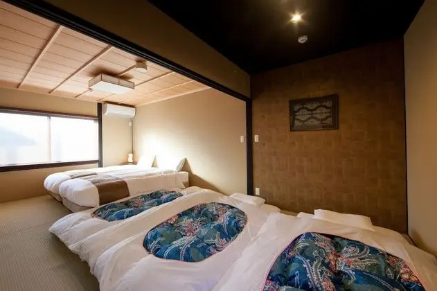 Ev (Japanese Town Style)