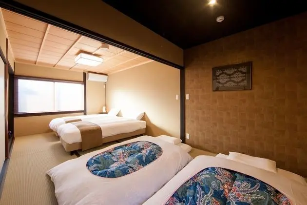 Ev (Japanese Town Style)