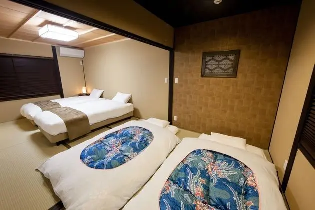 Ev (Japanese Town Style)