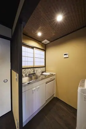 Ev (Japanese Town Style)