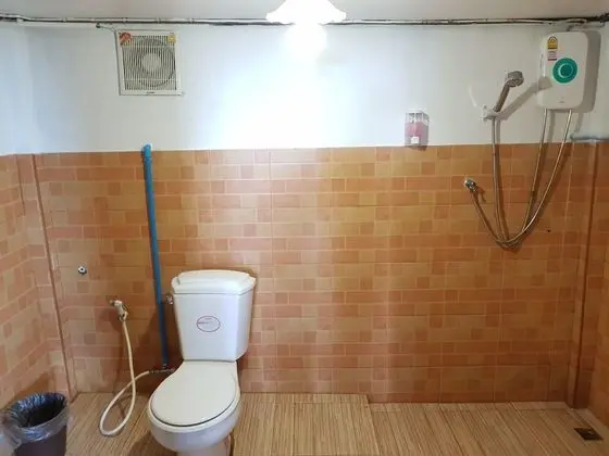 Phusak Room