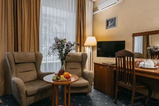 Luxury Tek Büyük Yataklı Oda