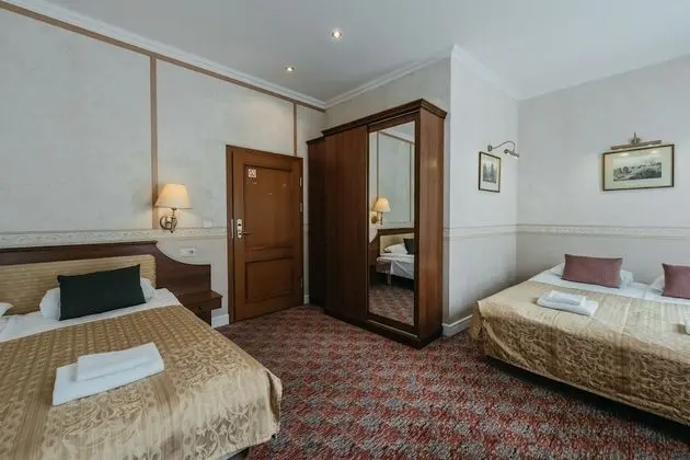 Luxury Tek Büyük Yataklı Oda