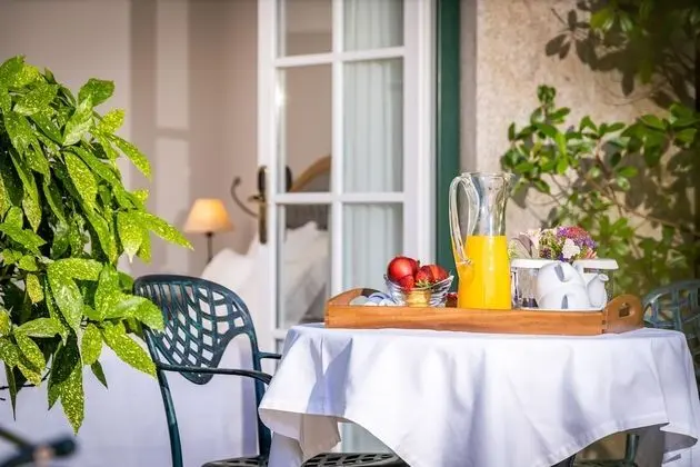 Tek Büyük Yataklı Oda, Balkon, Bahçeli