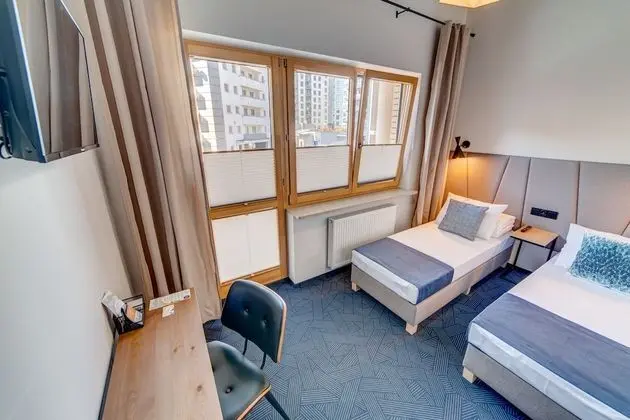 Tek Büyük Yataklı Oda, Balkon