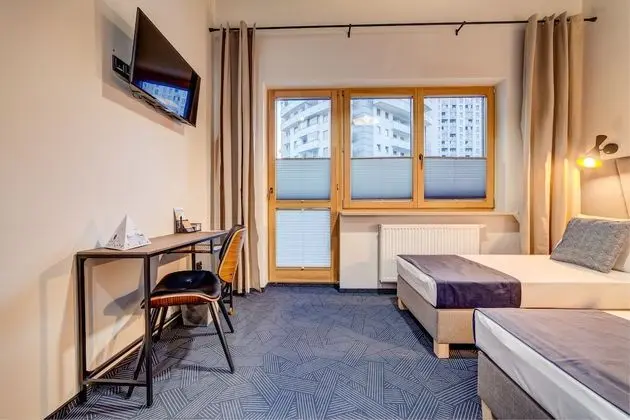 Tek Büyük Yataklı Oda, Balkon