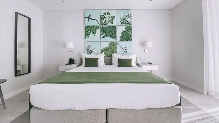 Premium Tek Büyük Yataklı Oda, Balkon, Şehir Manzaralı