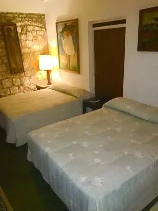Basic Tek Büyük Yataklı Oda