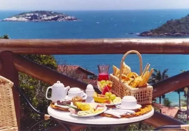 Deluxe Tek Büyük Yataklı Oda, 1 Yatak Odası, Sıcak Su Küveti, Kısmi Deniz Manzaralı