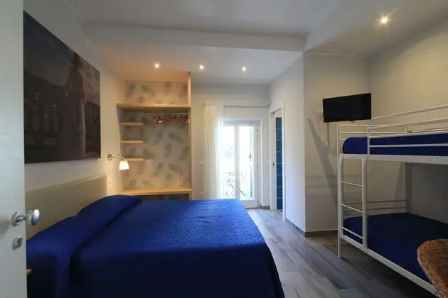 Family Dört Kişilik Oda