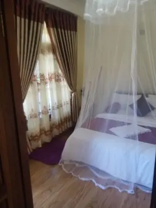 Tek Büyük Yataklı Oda, Balkon