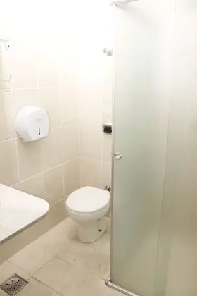 Traditional Tek Büyük Yataklı Oda