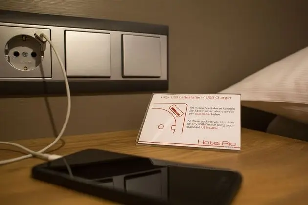 Business Tek Büyük Yataklı Oda