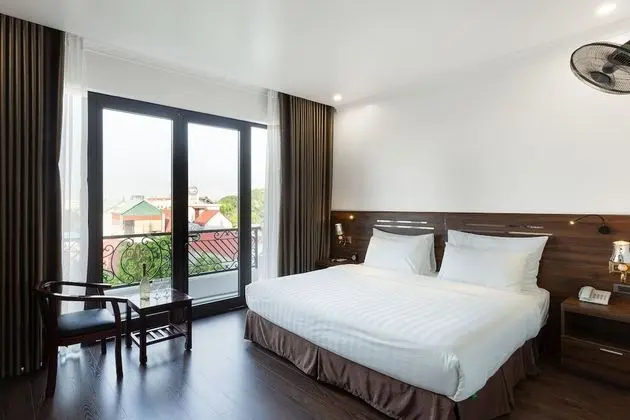 Deluxe Tek Büyük Yataklı Oda