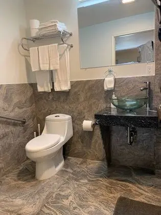 Luxury Süit, 2 Büyük (Queen) Boy Yatak (101)
