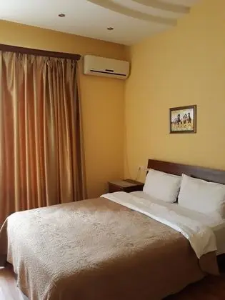 Standard Tek Büyük Yataklı Oda