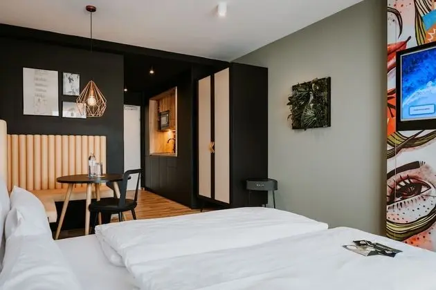 Comfort Tek Büyük Yataklı Oda