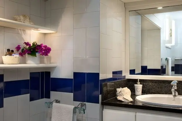 Tek Büyük Yataklı Oda, Deniz Manzaralı