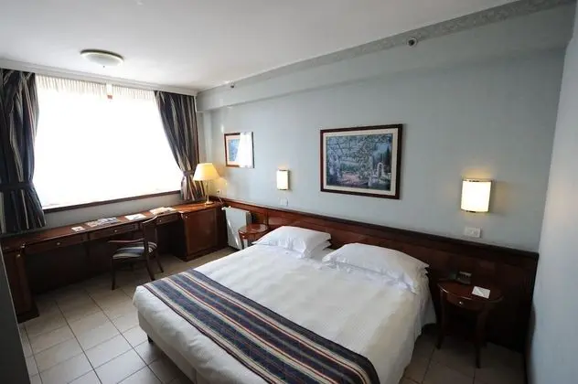 Superior Büyük Yataklı Tek Kişilik Oda