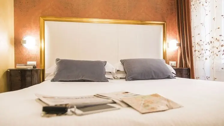 Superior Tek Büyük Yataklı Oda