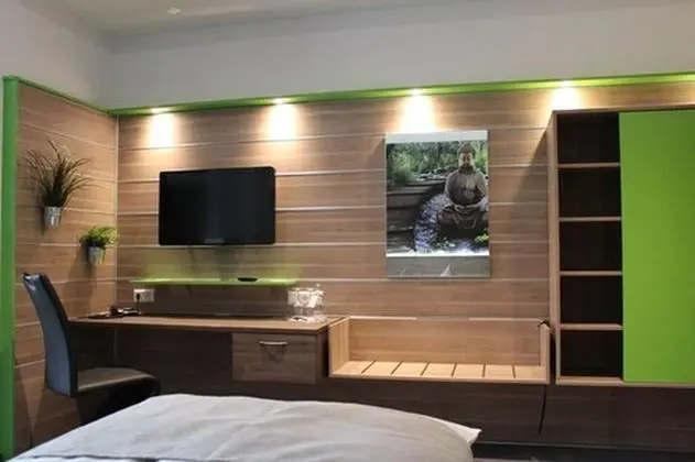 Comfort Tek Büyük Yataklı Oda