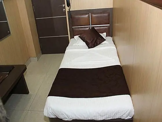 Deluxe Tek Kişilik Oda, Sigara İçilebilir