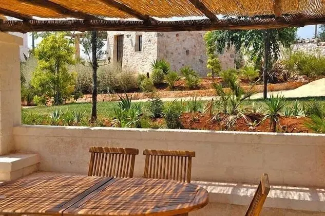 Traditional Apart Daire, 2 Yatak Odası, Küçük Mutfak, Bahçe Manzaralı