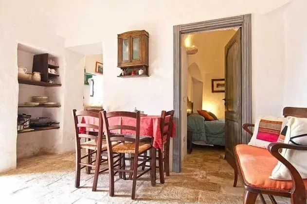 Traditional Apart Daire, 2 Yatak Odası, Küçük Mutfak, Bahçe Manzaralı