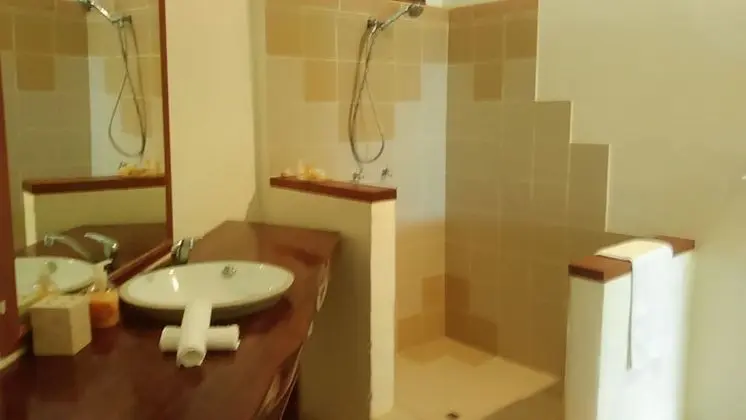 Tek Büyük Yataklı Oda, Bahçe Manzaralı