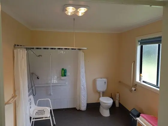 Basic Üç Kişilik Oda, 3 Yatak Odası, Engellilere Uygun (Hollydene)