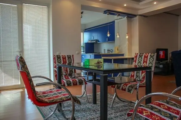 Apart Daire, 2 Yatak Odası (Frik 10)