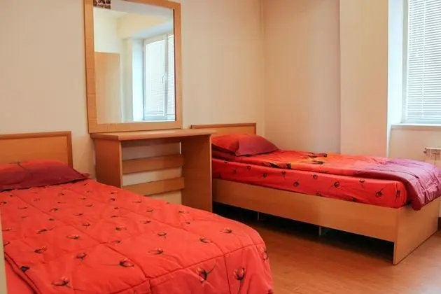 Apart Daire, 2 Yatak Odası (Frik 10)