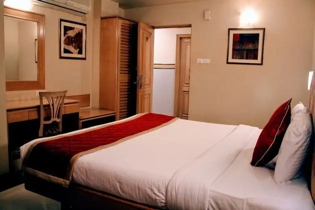 Deluxe Tek Büyük veya İki Ayrı Yataklı Oda, Birden Çok Yatak, Sigara İçilebilir, Şehir Manzaralı