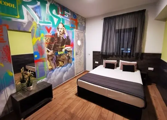 Standard Tek Büyük veya İki Ayrı Yataklı Oda