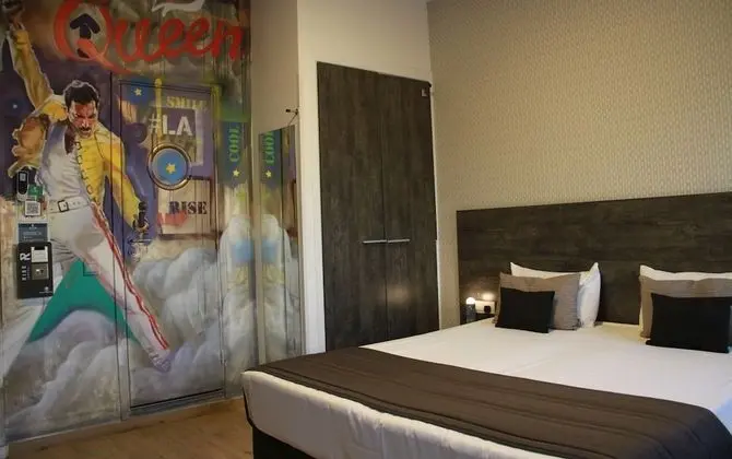 Standard Tek Büyük veya İki Ayrı Yataklı Oda
