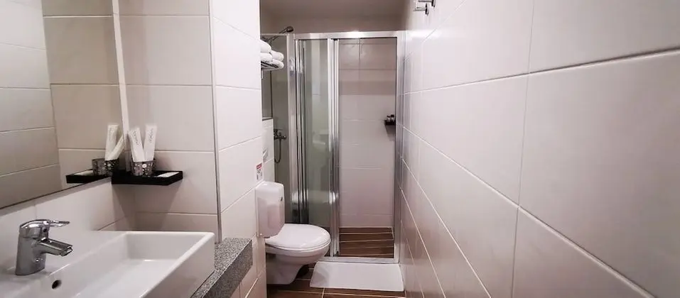 Standard Tek Büyük veya İki Ayrı Yataklı Oda