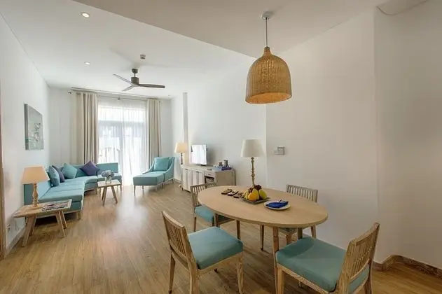 Süit, Balkon, Havuz Manzaralı (Santorini, City)