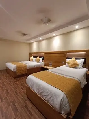 Deluxe Dört Kişilik Oda