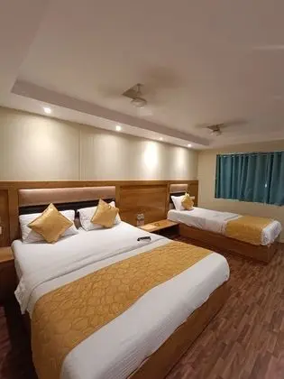 Deluxe Üç Kişilik Oda